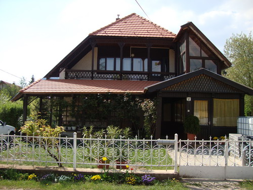 udvar1